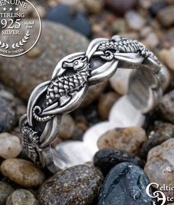 Sterling Seahorse Ring for Woman, Nautical Wedding Band, Marine Life Animal Jewelry, Silver Bride Ocean Ring, 2100